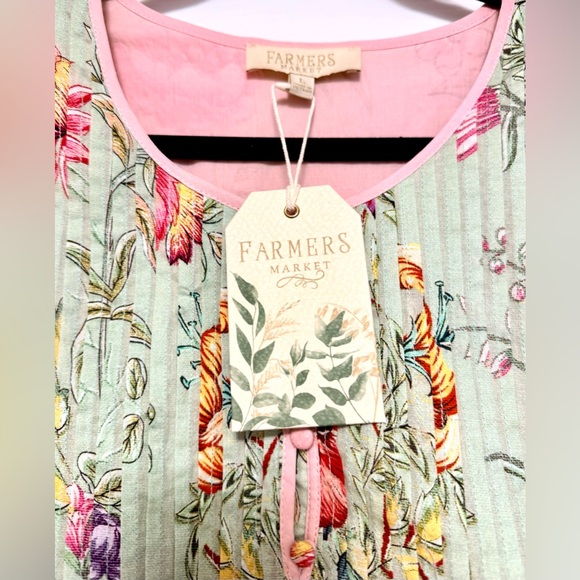 Floral Boho Blouse with Pink and Green Accents - Picture 2 of 9